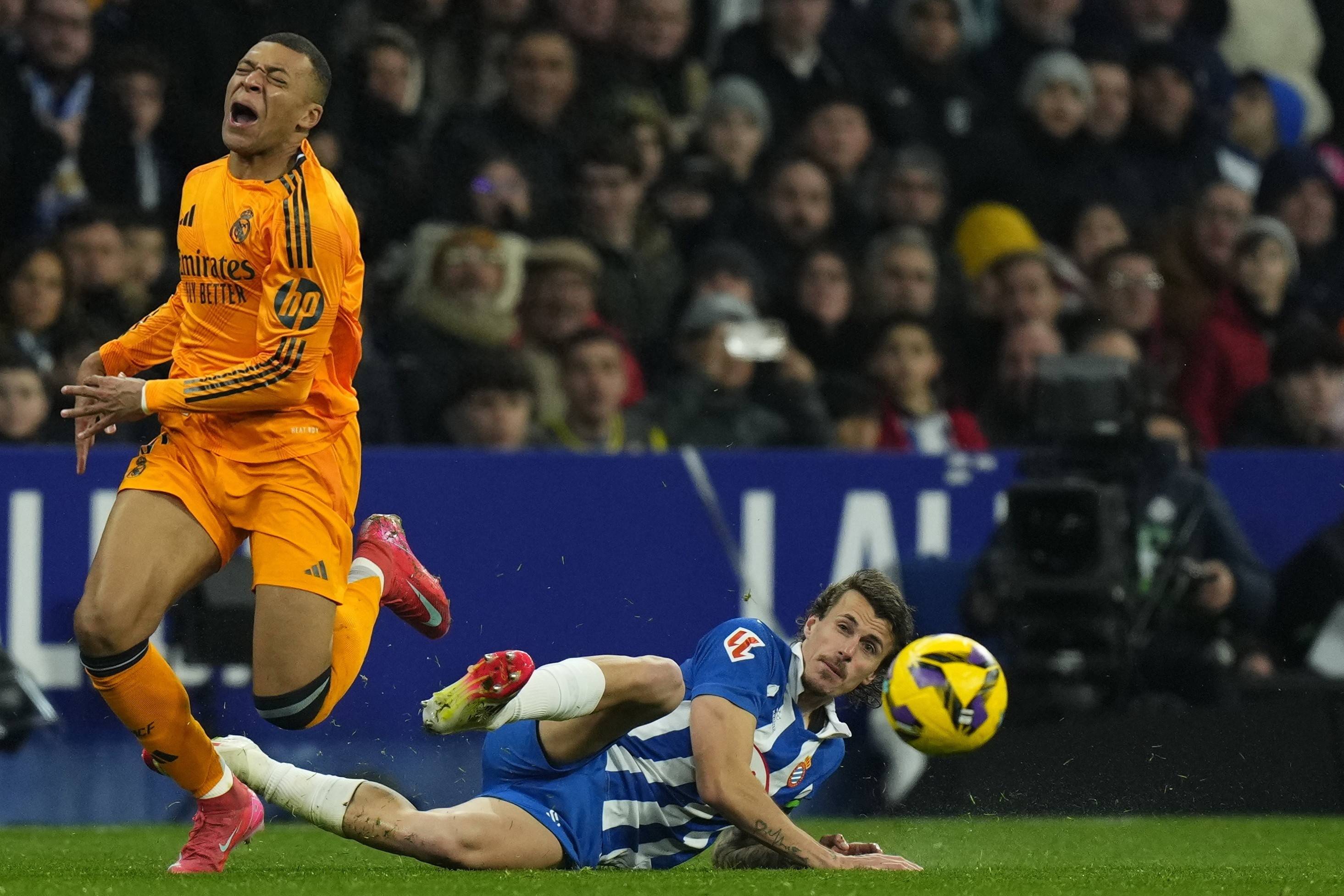 西甲倒计时，阿贾克斯集结日迎来里程碑，细节引发关注，震撼外界，赛程密集仍需轮换的简单介绍